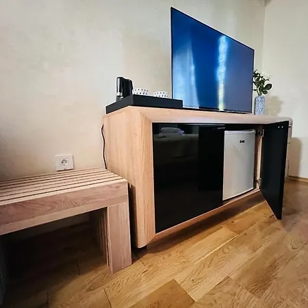 Diamond Apartment *
